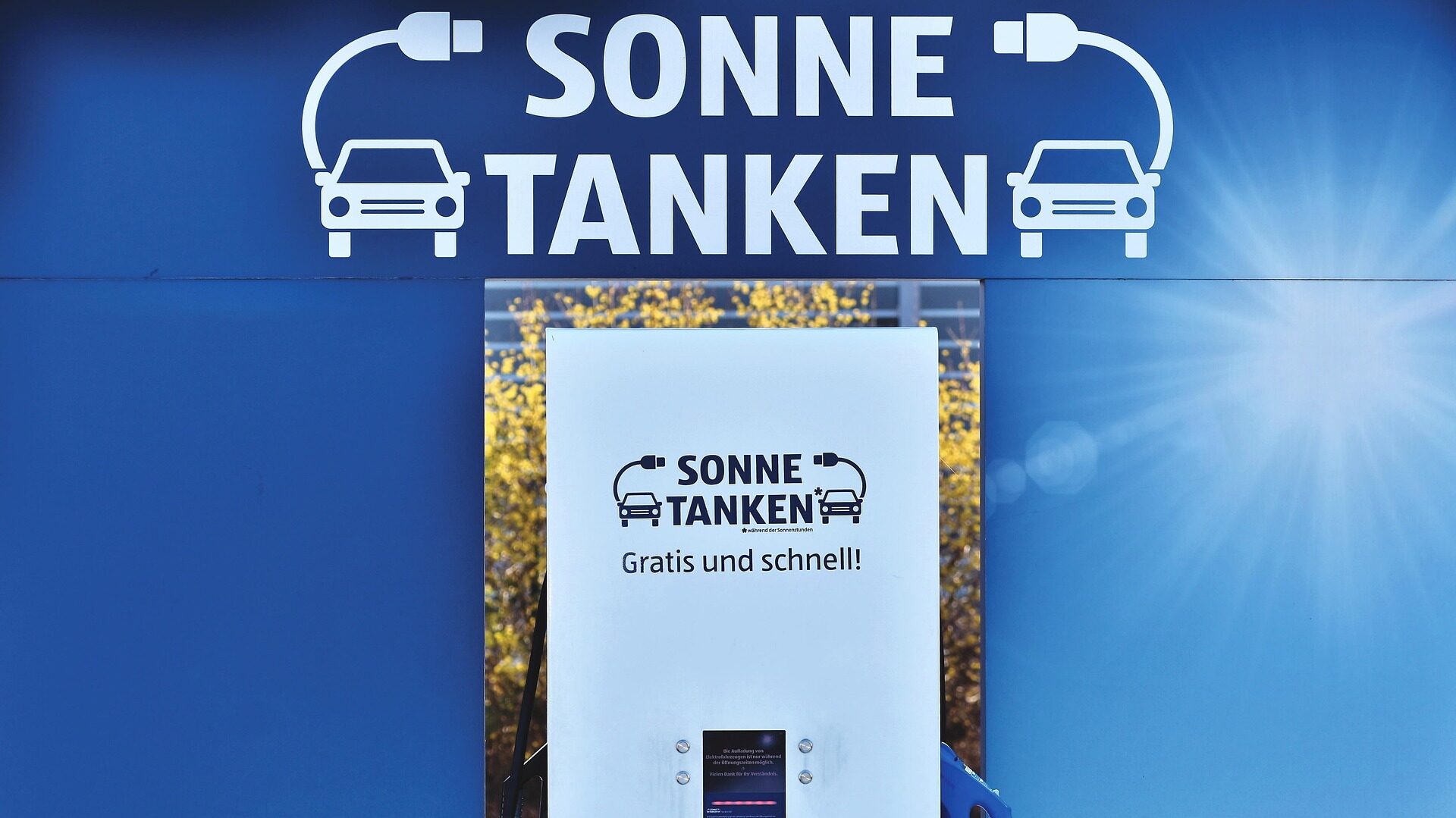 E-Mobilität mit Solarenergie kombinieren.
